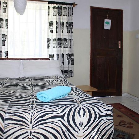 Reed Mat Lodge Lusaka Dış mekan fotoğraf