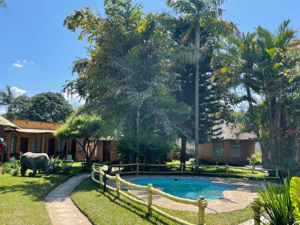 Reed Mat Lodge Lusaka Dış mekan fotoğraf