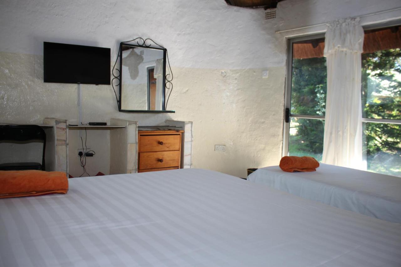 Reed Mat Lodge Lusaka Dış mekan fotoğraf